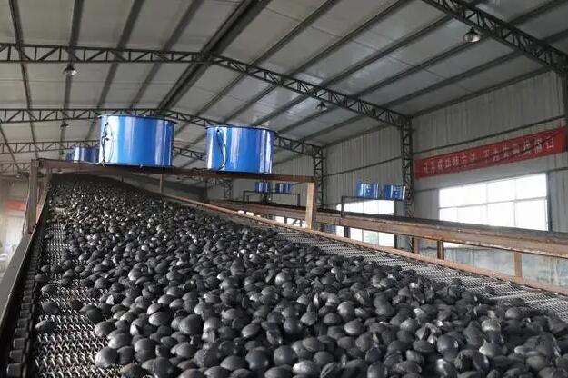 型煤壓球機生產線由哪些型煤設備組成？